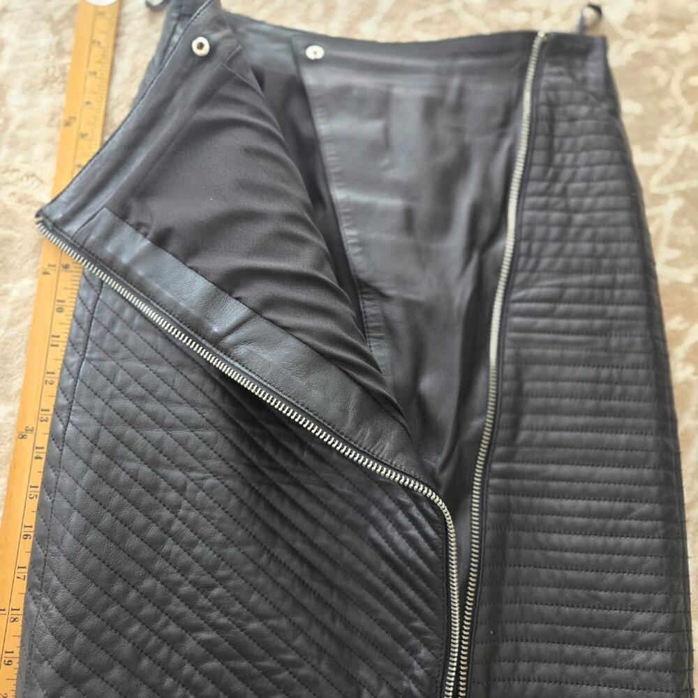 Reiss Black Leather Skirt – US 4 – Asymmetric Zip - Picture 10 of 12